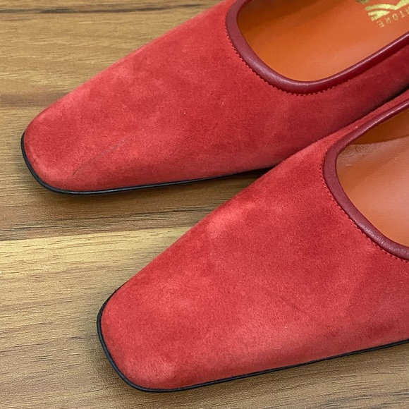 Vintage SALVATORE FERRAGAMO DQ80559 Red Suede Leather Low Heel Pumps Size 6 4A - Picture 7 of 16